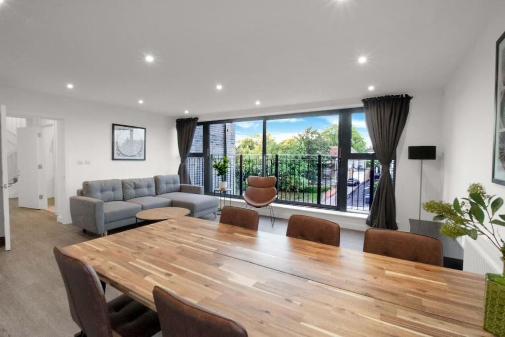 Modern Penthouse In Wembley Appartement Londen Buitenkant foto